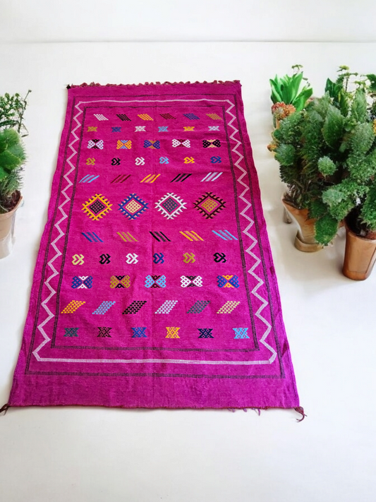 Tapis berbère - Kilim de Taznakht velours 1.95m x 1.19m-VENDU- Disponible sur commande