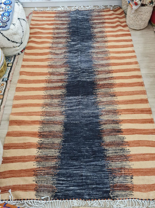 Tapis berbère - Kilim moderne de Taznakht 2.74m x 1.54m